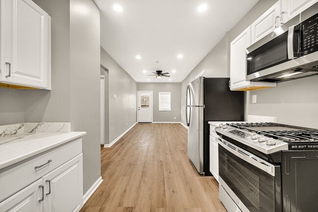 Building Photo - SCHEDULE YOUR APPOINTMENT TODAY & COME SEE...