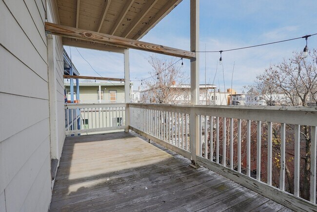 Building Photo - 7 Treadway Rd