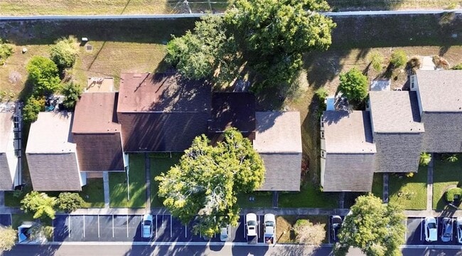 Building Photo - 2928 Bancroft Cir E