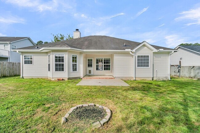 Building Photo - 1004 Cobblestone Blvd