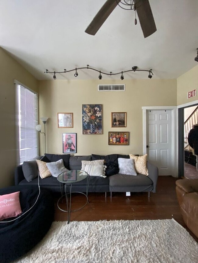 Building Photo - $5,000 | 8 Bedroom, 2 Bathroom Single Family Home | No Pets* | Available for August 1st, 2026 Mov...