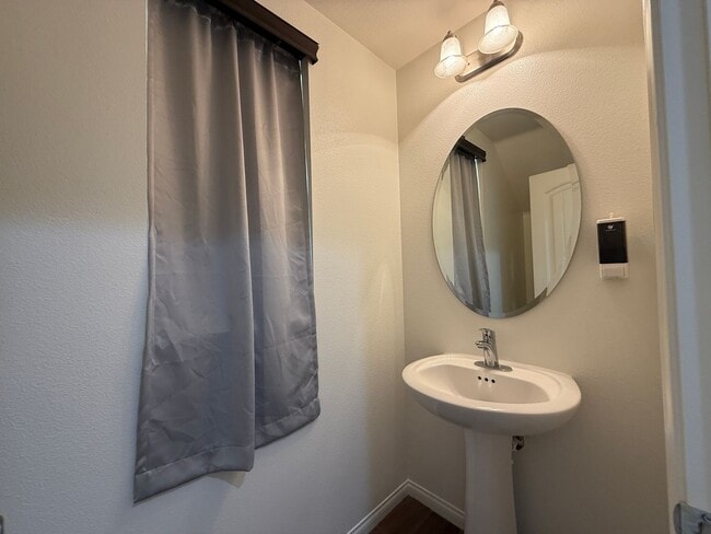 Building Photo - Charming 3-Bedroom Home in Gated Canyon Co...
