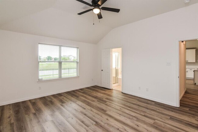 Building Photo - 2605 Cascade Cove Dr