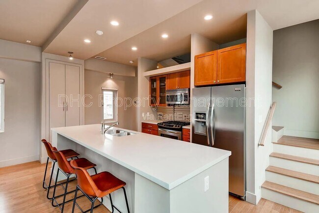 Building Photo - 574 Marietta St NW