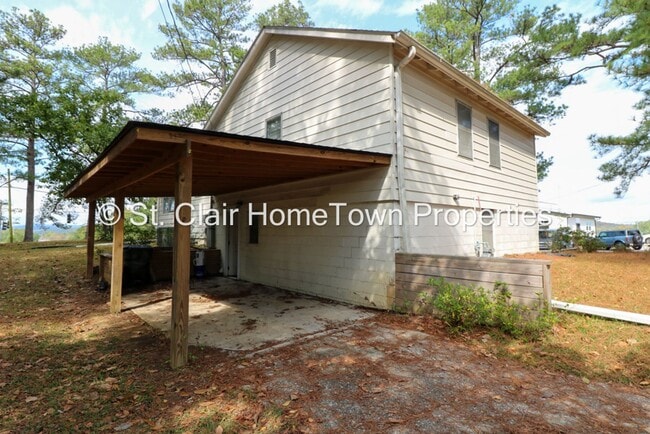 Building Photo - Adorable Pell City Home