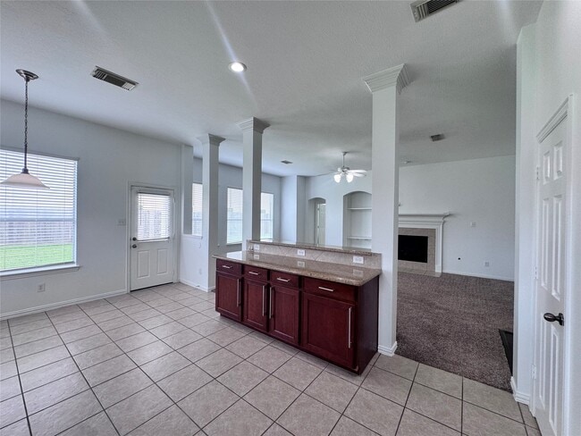 Building Photo - 7502 Quiet Trace Ln