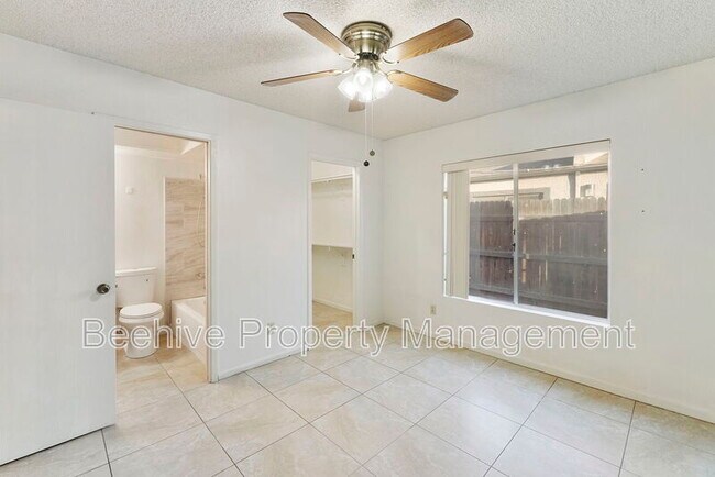 Building Photo - 629 N Mesa Dr