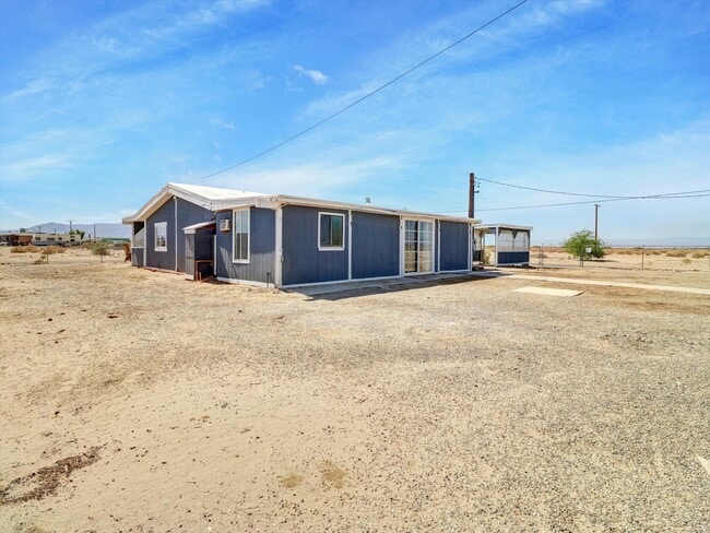 Building Photo - 2206 Ocean Side Ave