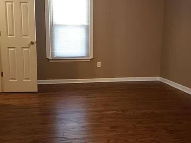 Building Photo - 2405 Leeward Ct