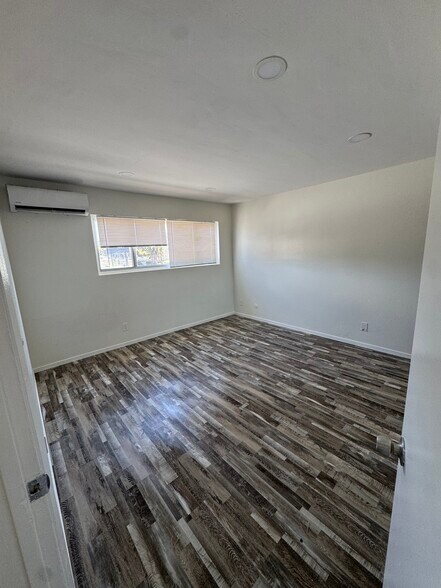 Building Photo - 9023 Campo Rd