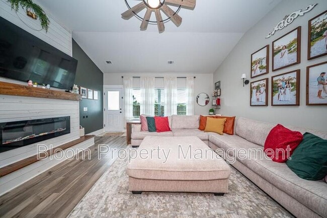 Building Photo - 5008 Cedar Brush Ct