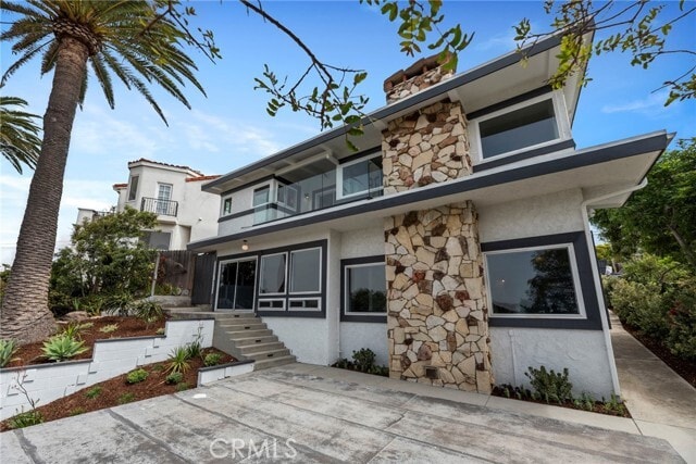 Building Photo - 7512 Rindge Ave