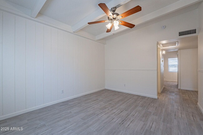 Building Photo - 1331 E Pierson St