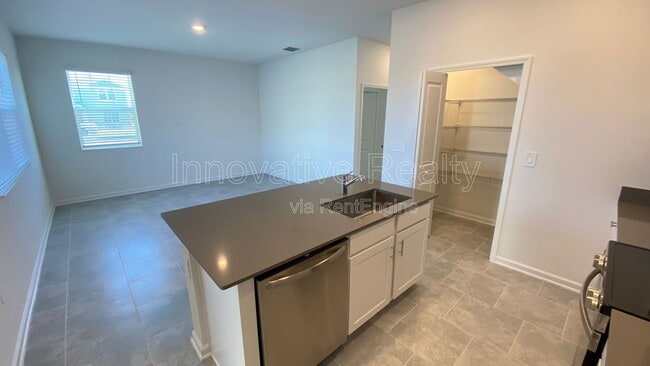 Building Photo - 2612 Play Hard Aly