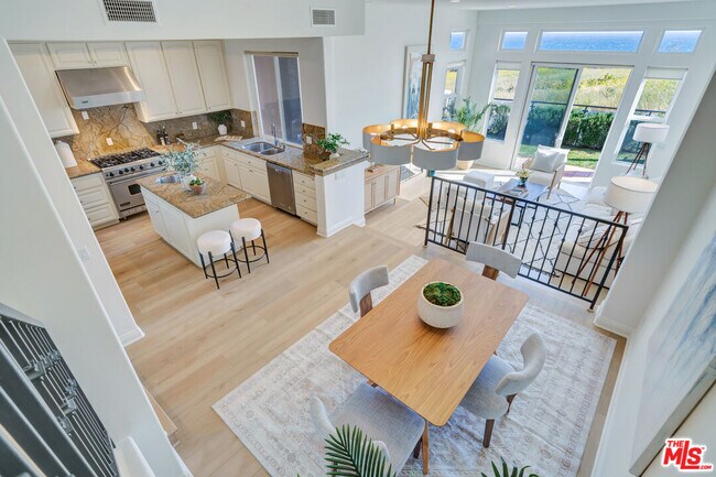 Building Photo - 6412 Lunita Rd