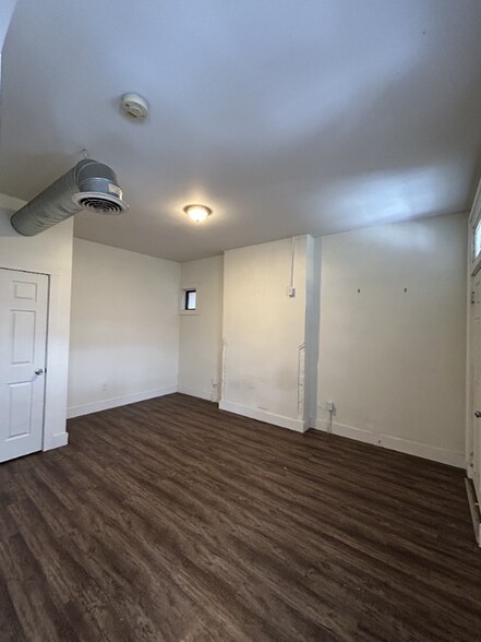 Building Photo - 1818 Logan St