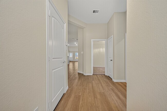 Building Photo - 6238 Milbridge Creek Ln
