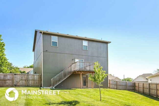 Building Photo - 9916 Webster Cir