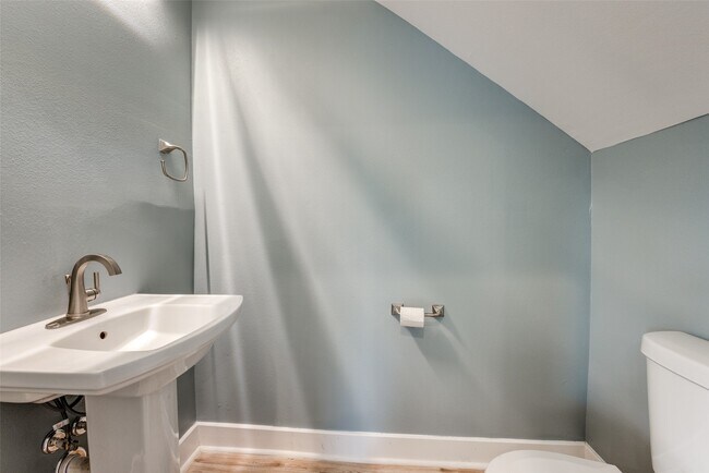 Building Photo - 4927 E Ridge Creek Dr