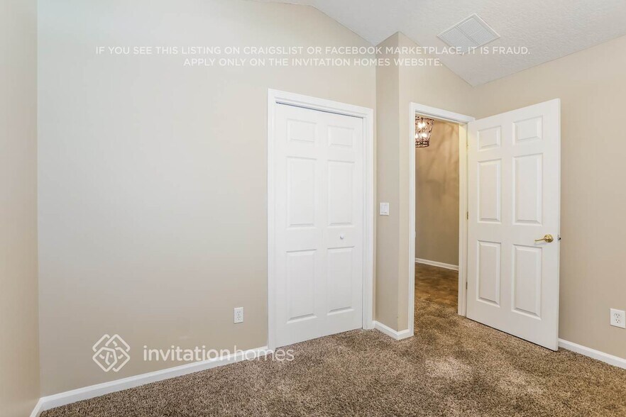 Building Photo - 3525 Live Oak Hollow Dr