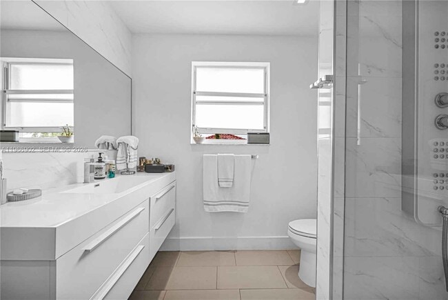 Building Photo - 11304 NW 66th St