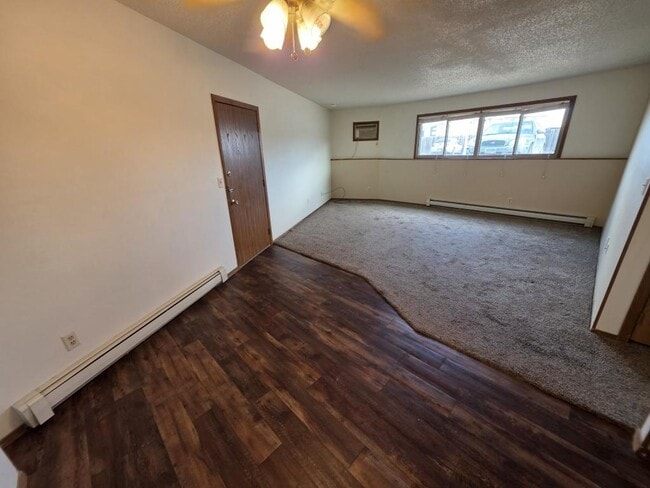 Building Photo - 1112 Portland Dr