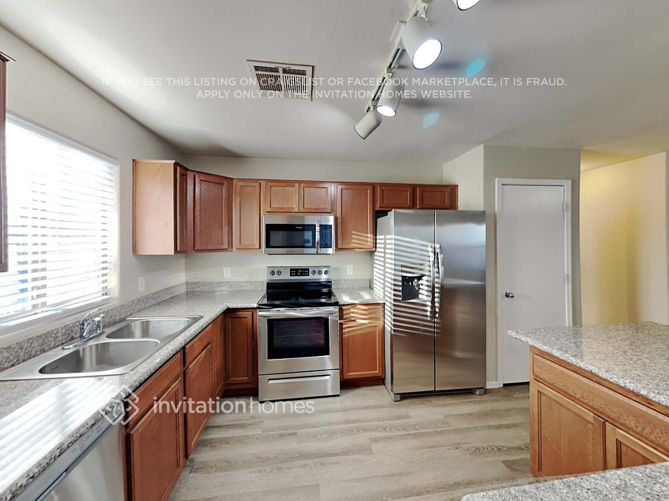 Building Photo - 2653 S Powell Rd