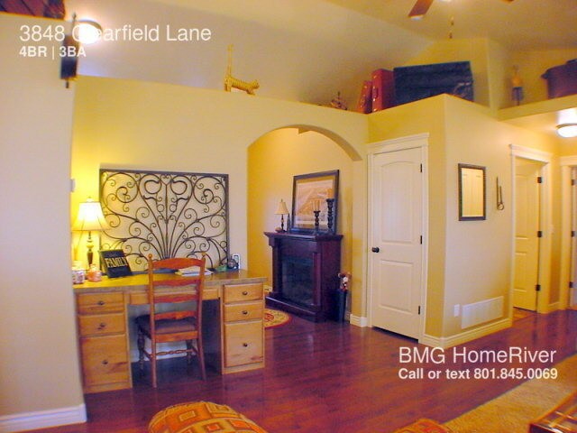 Building Photo - 3848 Clearfield Ln