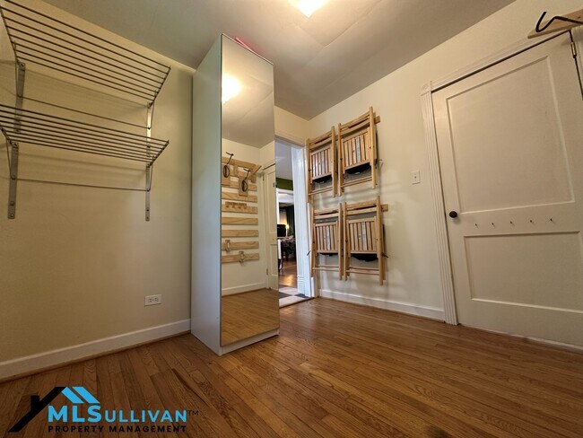 Building Photo - 1516 London Cir