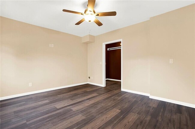 Building Photo - 309 Trappers Bluff