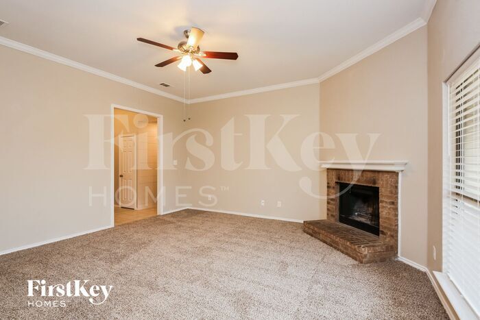 Building Photo - 960 Carlin Ln