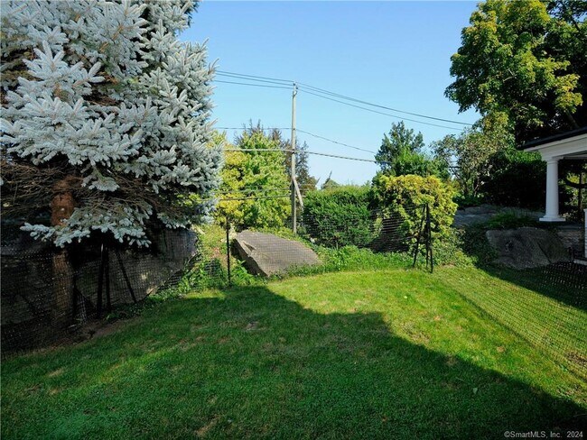 Building Photo - 1 Home Pl