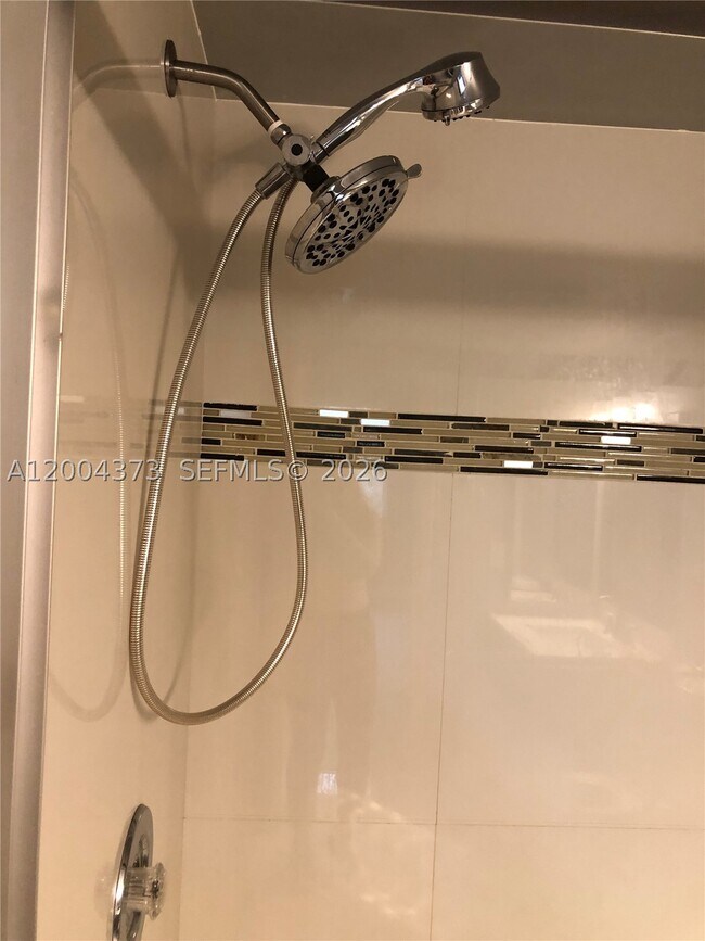 Building Photo - 8761 Wiles Rd
