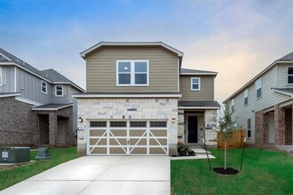 Building Photo - 1115 Aronia Ln