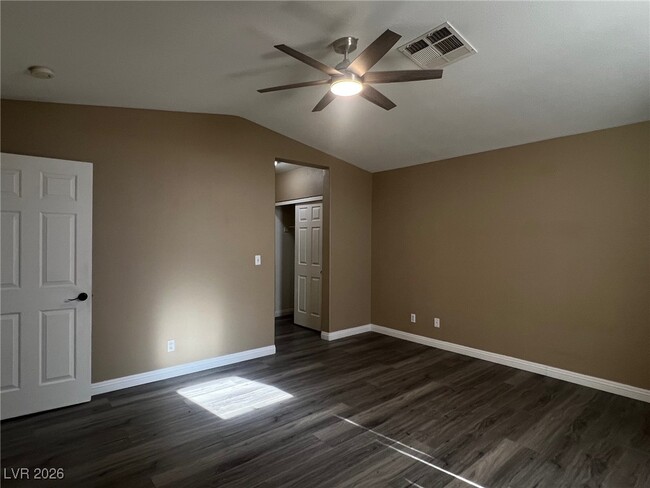 Building Photo - 1000 Venetian Hills Ln