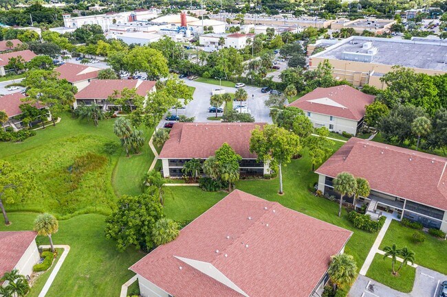 Building Photo - 6559 Chasewood Dr