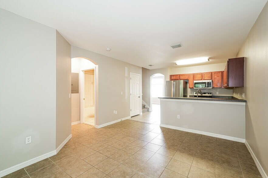 Building Photo - 5048 Cactus Needle Ln
