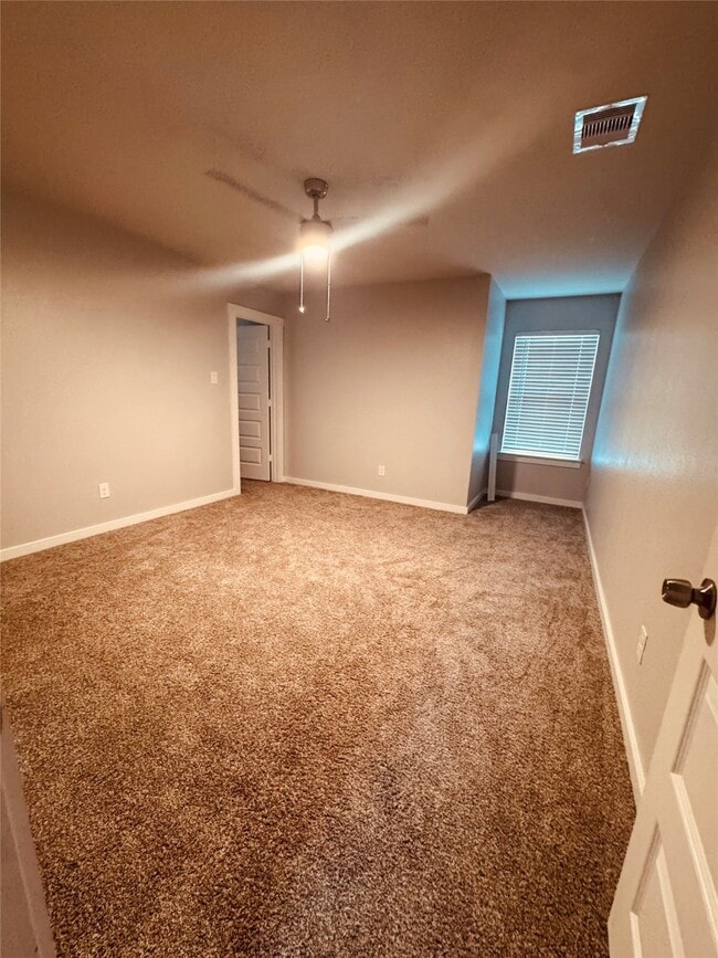 Building Photo - 28614 Hannahs Harbor Ln