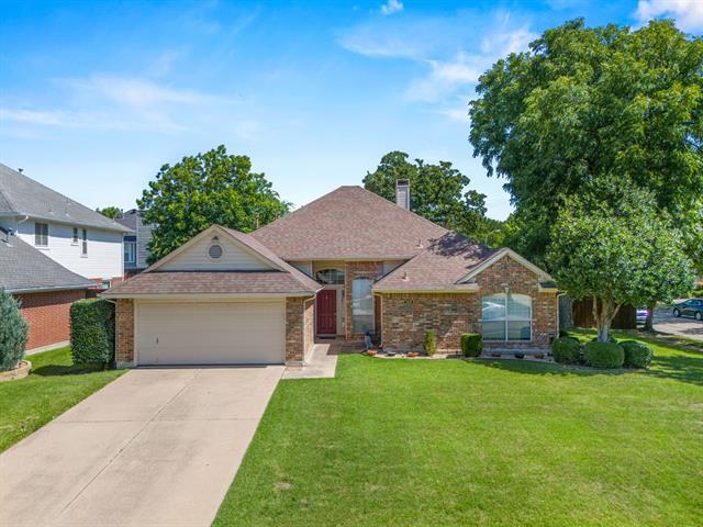 Building Photo - 1919 Wood Crest Dr