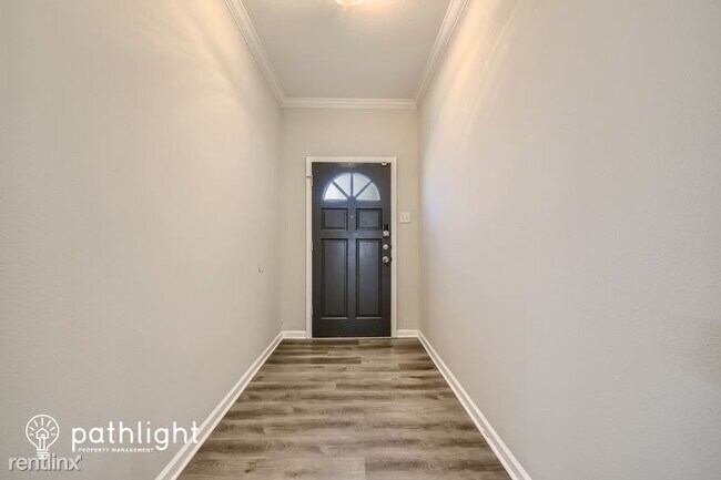Building Photo - 3 br, 2 bath House - 122 Roma Drive UNIT