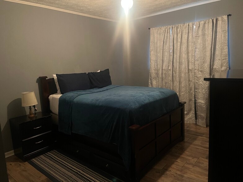 Building Photo - 7013 Fielder Rd