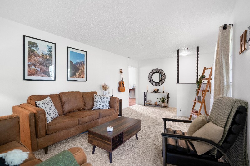 Building Photo - 634 Pollard Rd