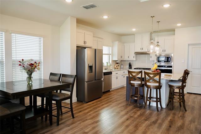 Building Photo - 16601 Hidden Cove Dr