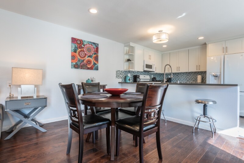 Building Photo - 3617 Sunswept Dr