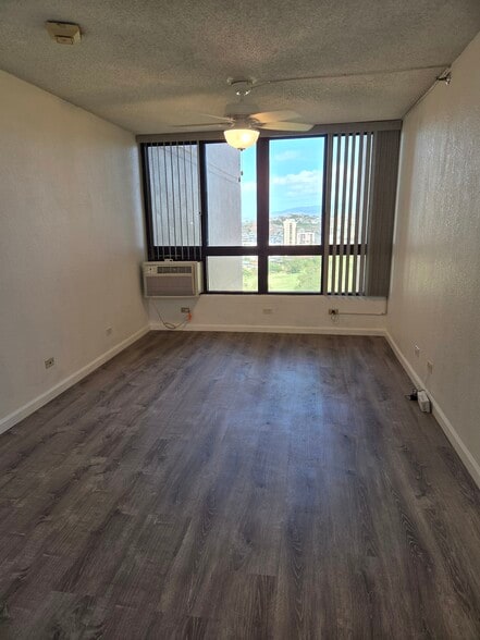Building Photo - 5333 Likini St