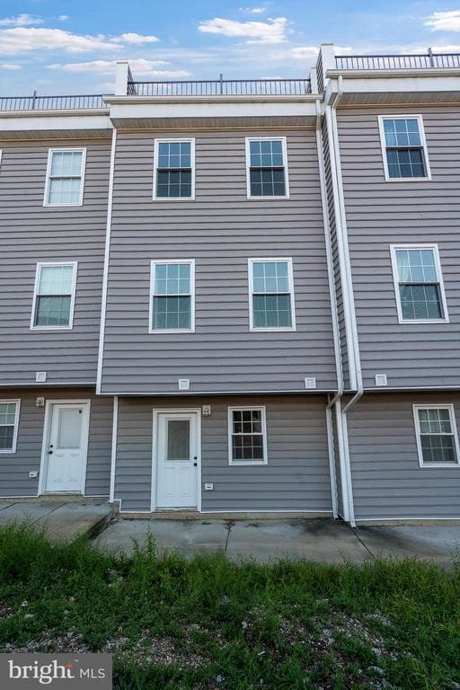 Building Photo - 1207 Clarkson St