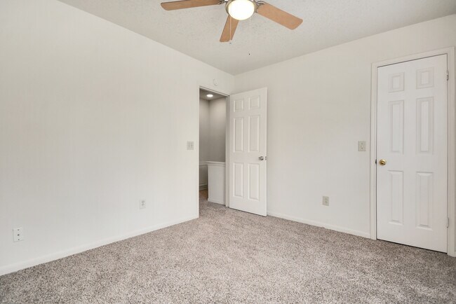 Building Photo - 17210 Colony Creek Dr