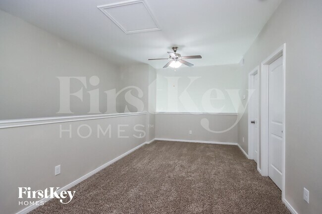 Building Photo - 13207 Clover Creek Point Ln
