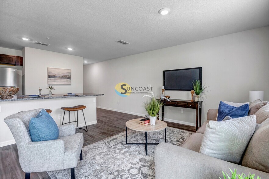 Building Photo - 6534 Sweetbay Ln