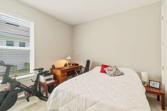 Building Photo - Esplanade at Wiregrass Ranch - A Premier 5...